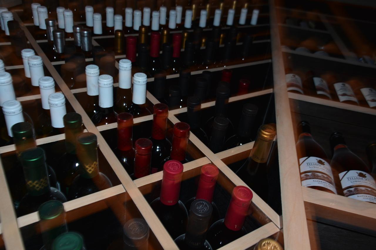 Hotel Winerooms Goedaoeri Buitenkant foto